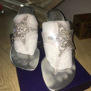 Stuart Weitzman (silver supple kid) Sandals
